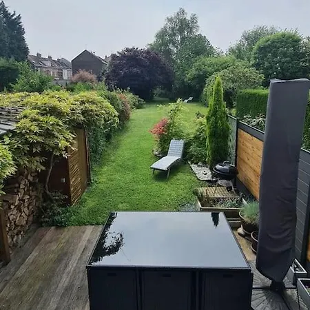 Maison Type 1930 Avec Jardin Villa